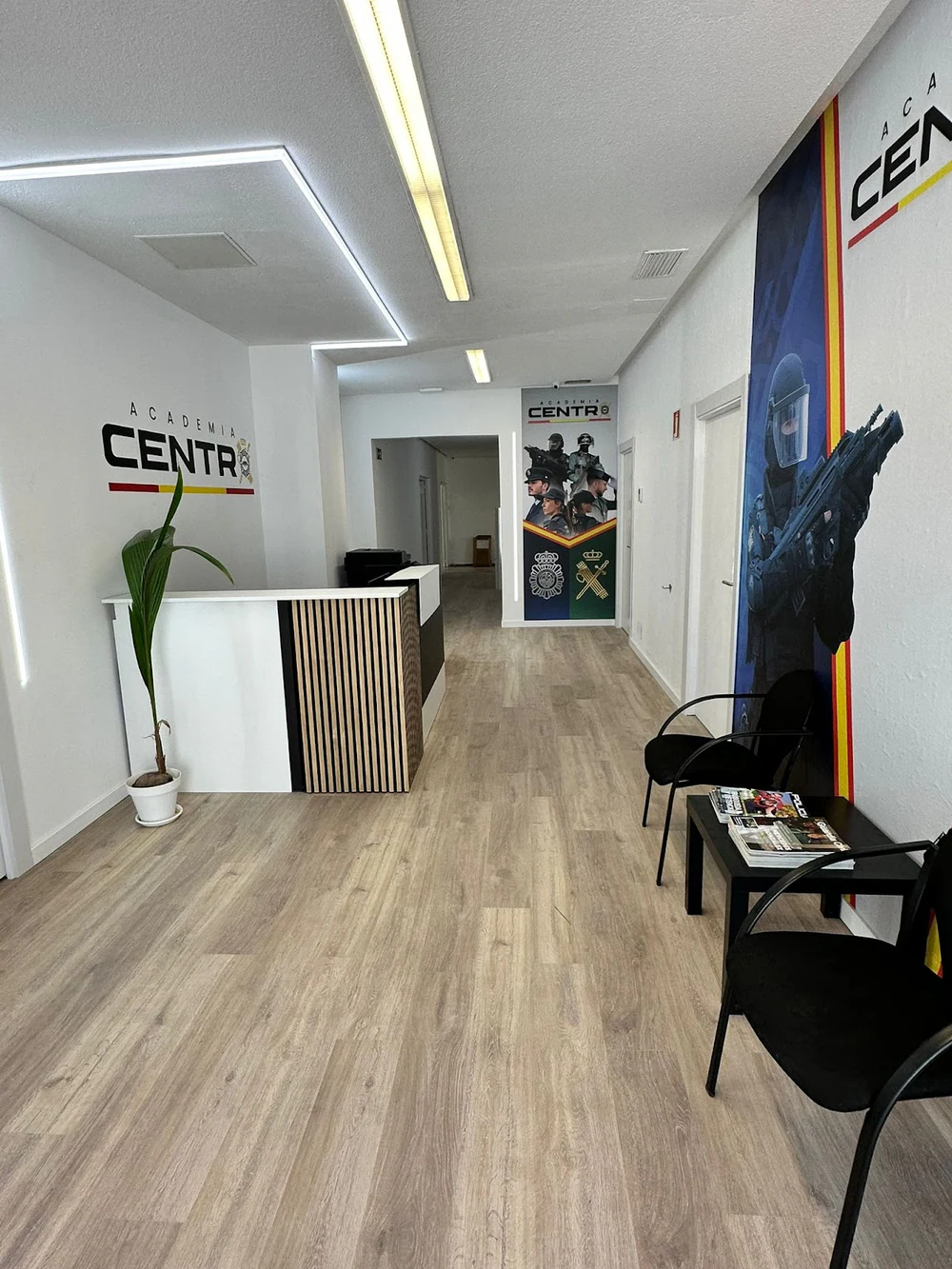 Foto de Geopol Madrid Atocha | Academia de Oposiciones Policía Nacional y Guardia Civil