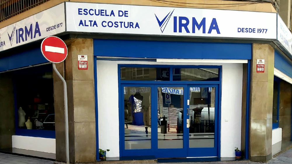 Foto de ESCUELA SUPERIOR DE ALTA COSTURA VIRMA, en Alicante
