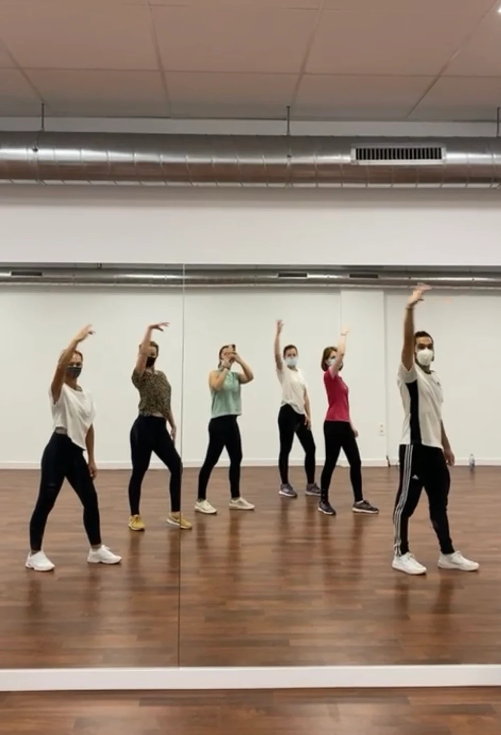 Foto de Academia de baile Guararé Clases de Salsa y Bachata en Almería