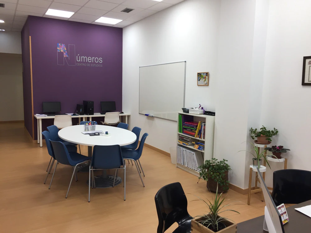 Foto de Números Centro de Estudios