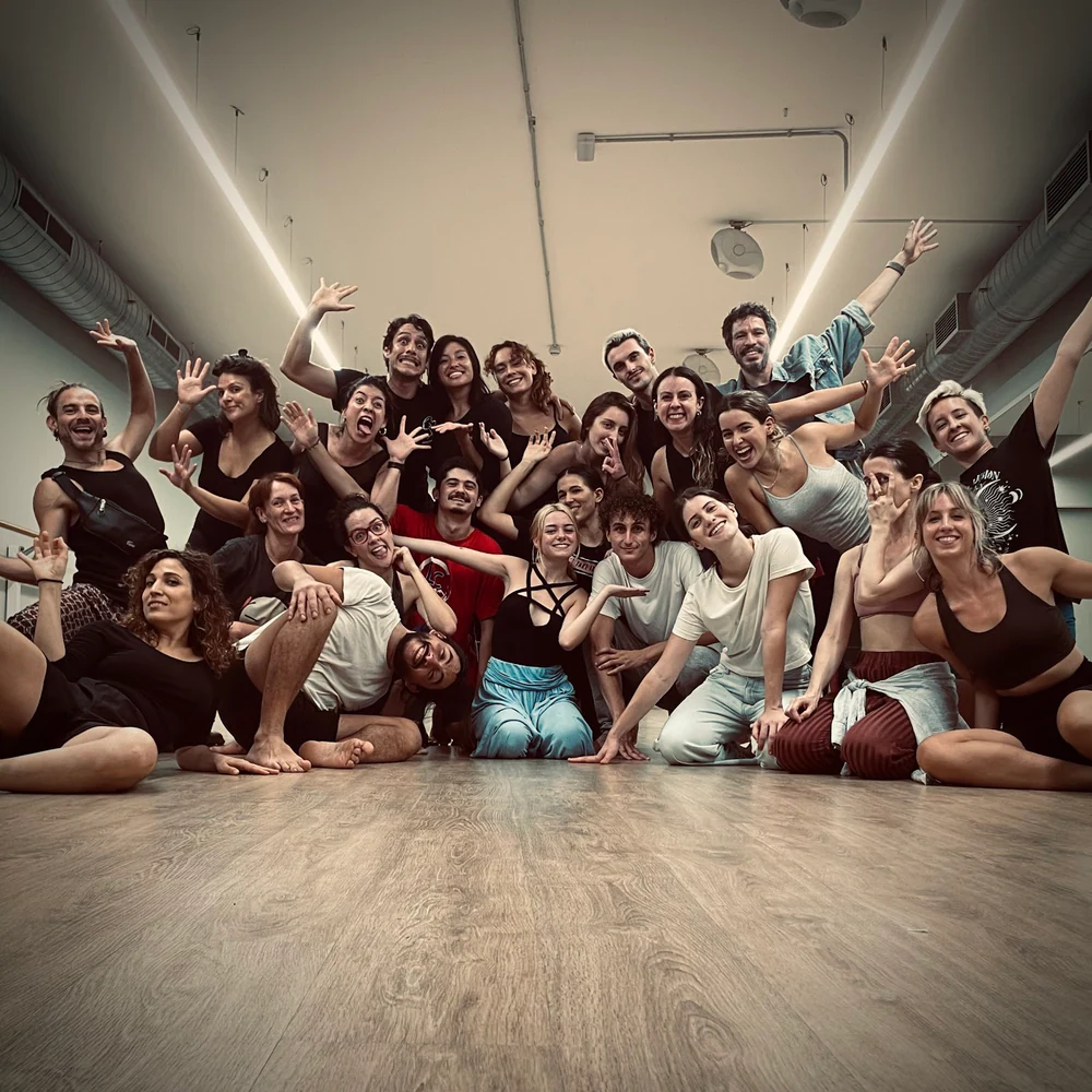 Escuela de Teatro Físico en Barcelona / Lab Project - Los Escultores del Aire