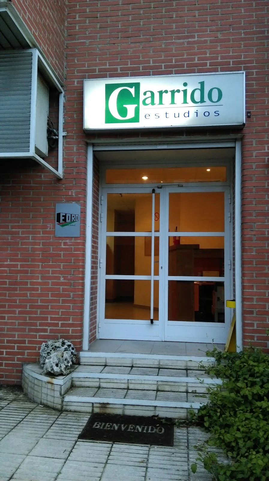 Estudios Garrido