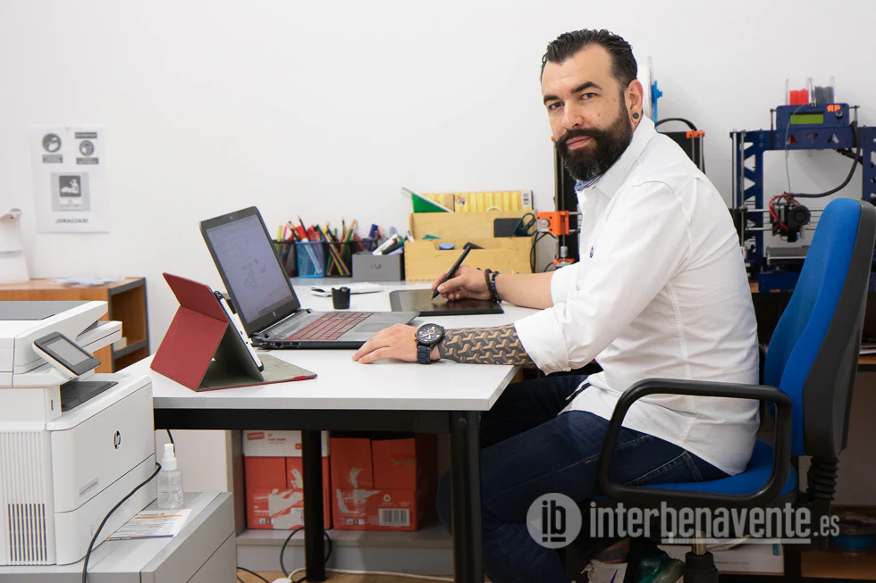 Foto de ACADEMIA ALFREDO LLAMAS Benavente