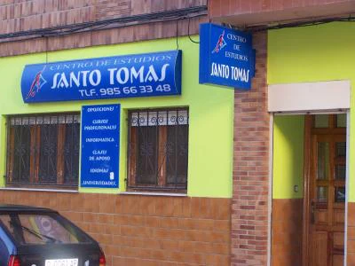 Centro de Estudios Santo Tomás