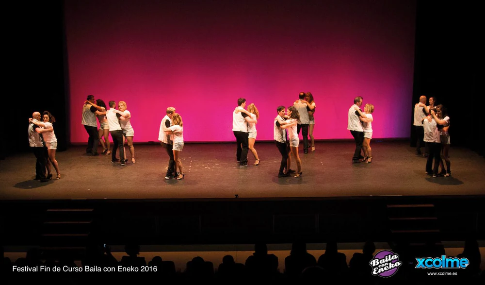 Baila con Eneko