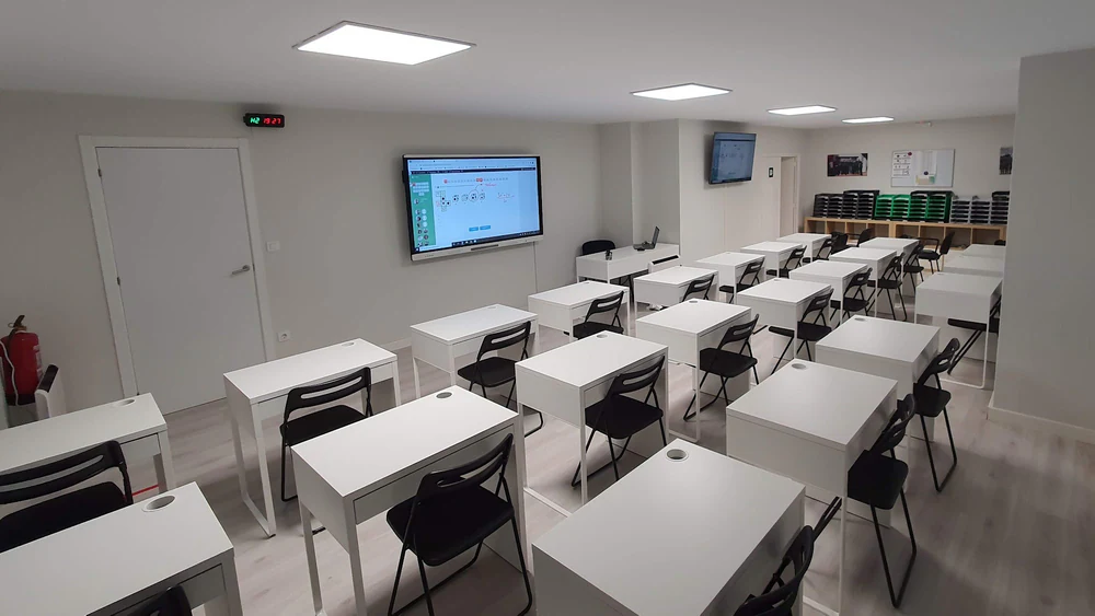 Foto de Academia OGC oposiciones Guardia Civil Cáceres