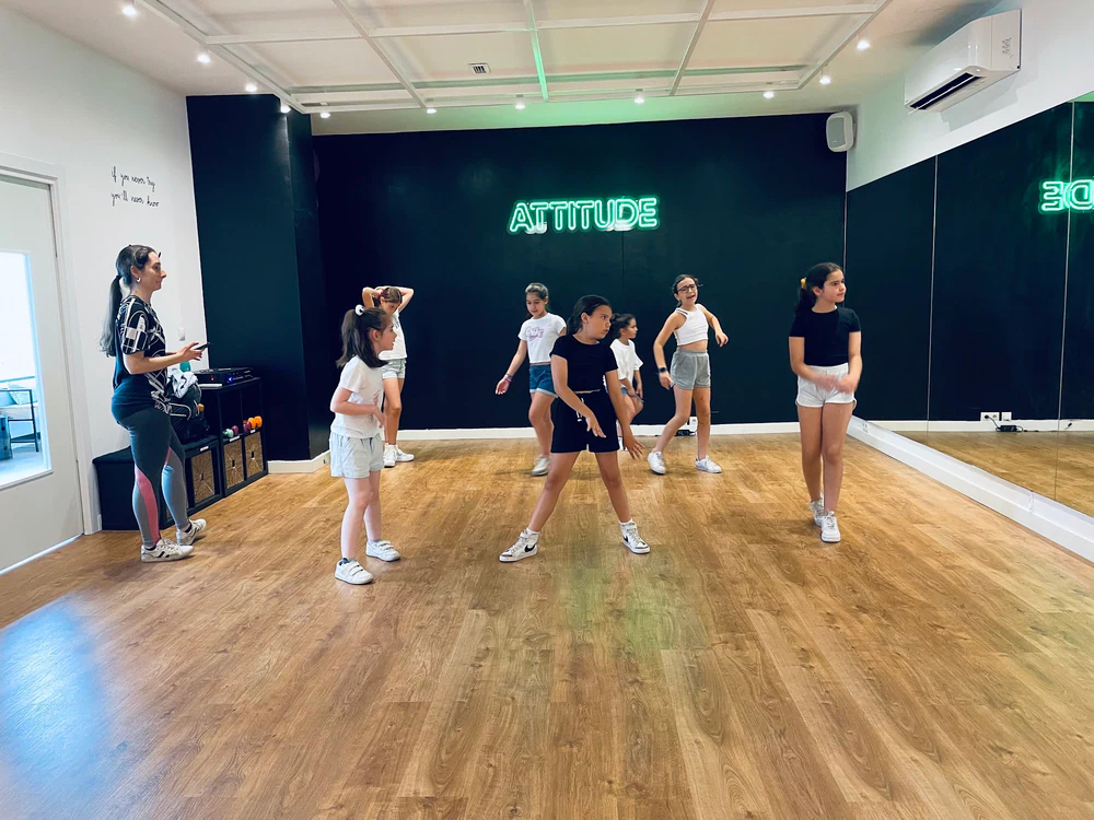 ATTITUDE academia de baile