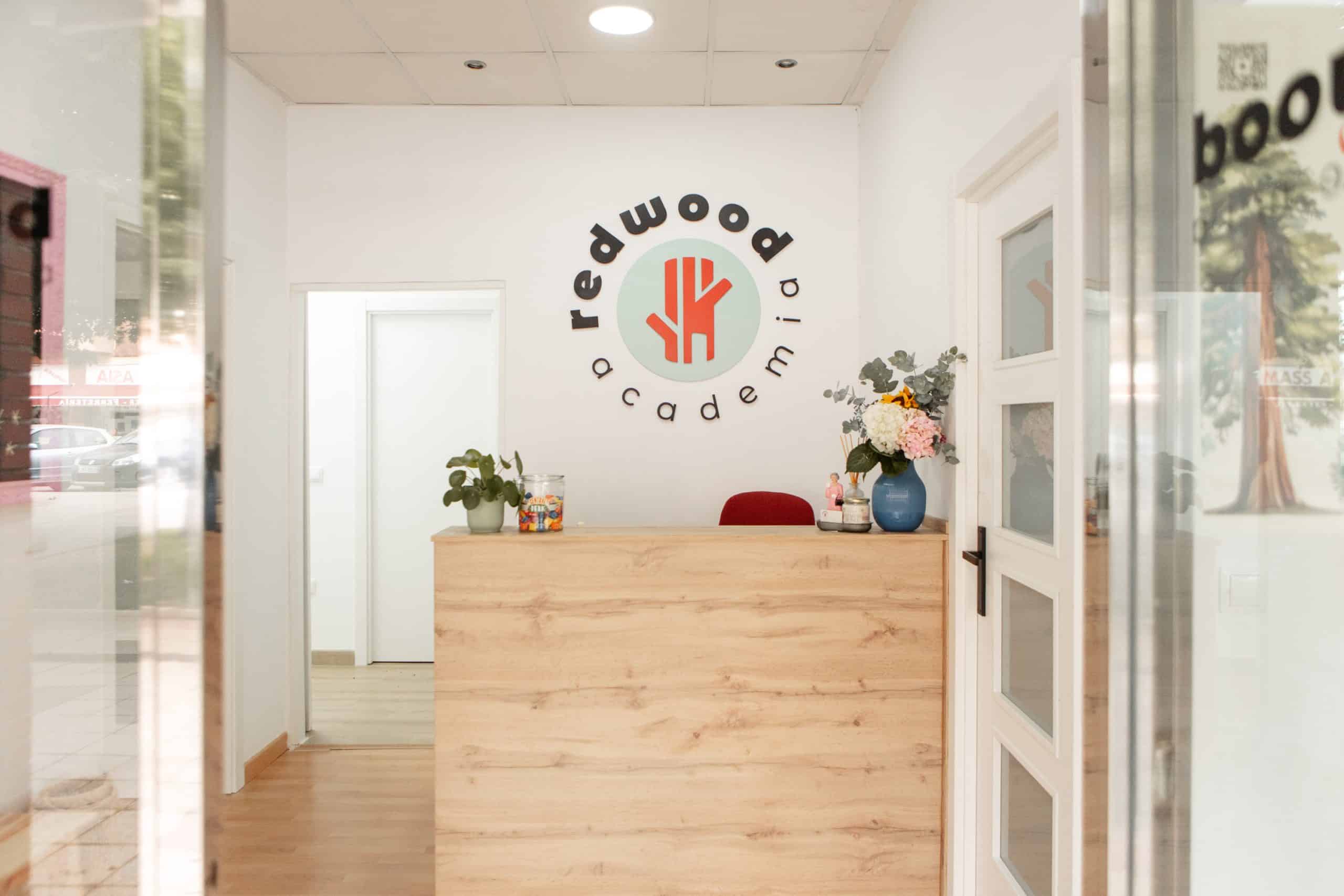 Academia Redwood